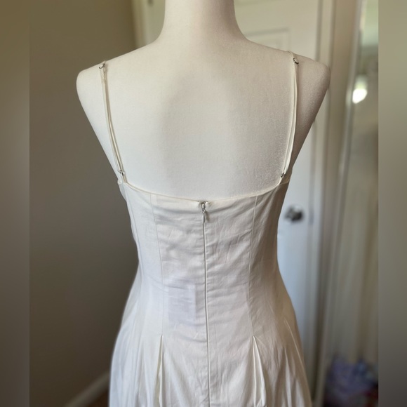 Reformation Kye Midi dress in white - Picture 10 of 13